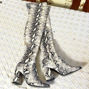 Steve Madden Shoes Steve Madden Faux Snakeskin Jacoby Womens